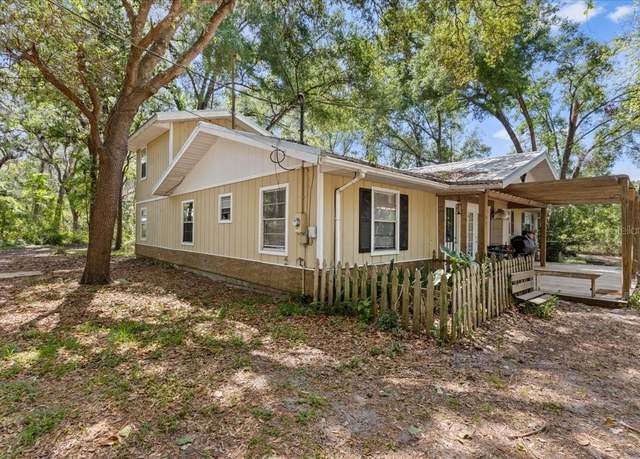 Property at 8470 NW 120th St, Chiefland, FL 32626, 5 beds, 4 baths