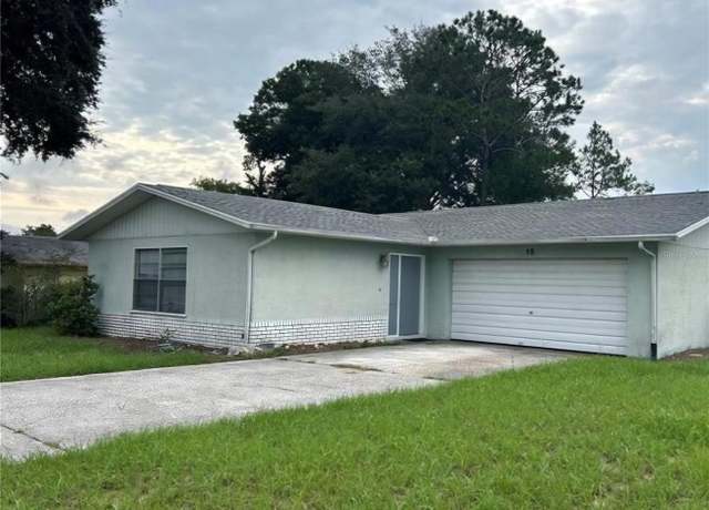 Property at 15 Clear Way, Ocala, FL 34472, 3 beds, 2 baths