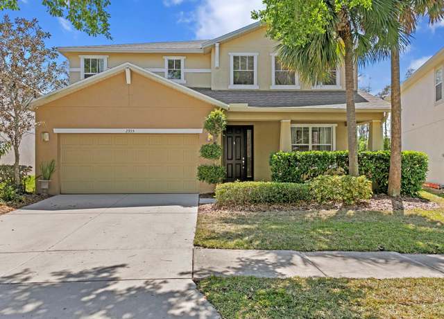 Property at 2935 Winglewood Cir, Lutz, FL 33558, 4 beds, 3.5 baths
