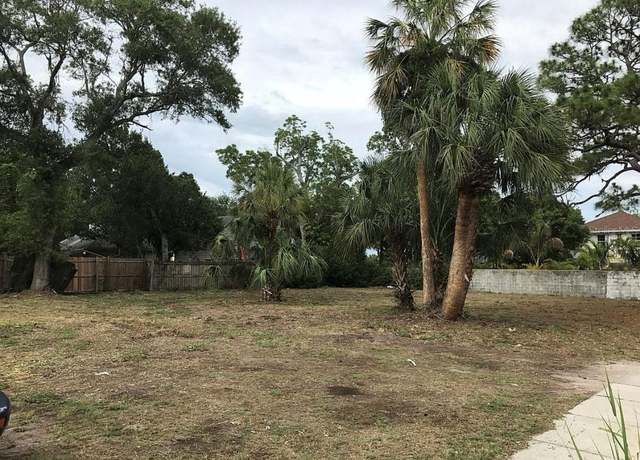 Property at 627 35th Ave S, St Petersburg, FL 33705