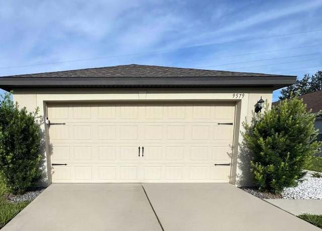 Property at 9579 Southern Charm Cir, Brooksville, FL 34613, 3 beds, 2 baths