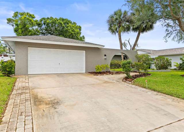 Property at 13841 89th Ave, Seminole, FL 33776, 3 beds, 2 baths