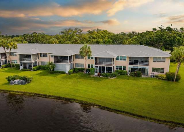 Property at 6939 W Country Club Dr N #161, Sarasota, FL 34243, 3 beds, 2.5 baths