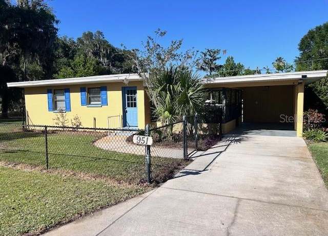 Property at 951 CR 453, Lake Panasoffkee, FL 33538, 2 beds, 1 bath