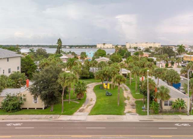 Property at 15405 Gulf Blvd Unit A5, Madeira Beach, FL 33708, 5 beds, 4 baths