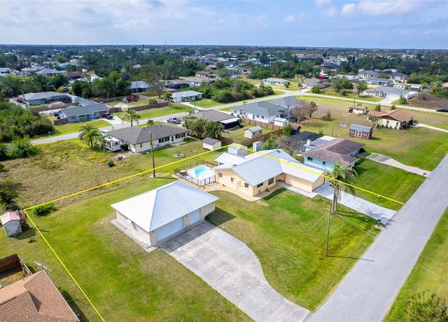Property at 10075 Bentley Ave, Englewood, FL 34224, 3 beds, 2 baths