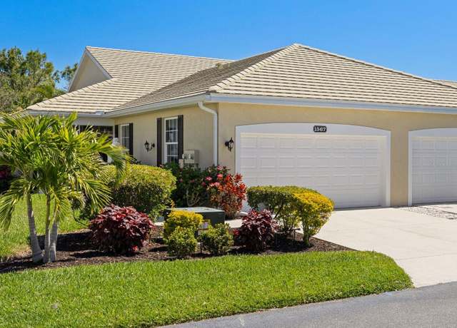 Property at 1567 Monarch Dr, Venice, FL 34293, 2 beds, 2 baths