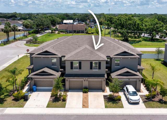 Property at 937 Royal Empress Dr, Ruskin, FL 33570, 3 beds, 2.5 baths