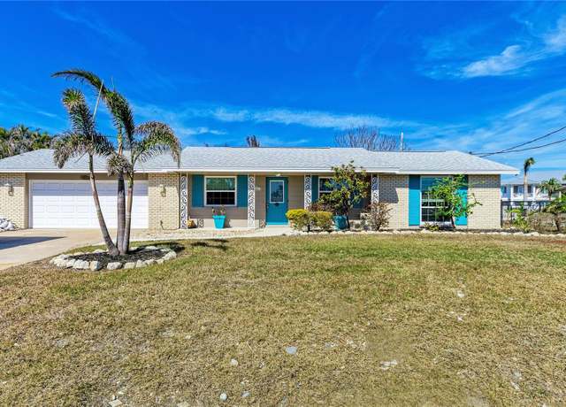 Property at 609 Foxworth Ln, Holmes Beach, FL 34217, 2 beds, 2 baths