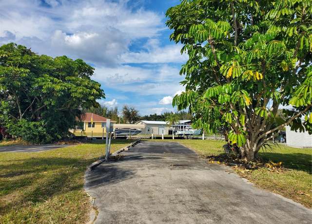 Property at 710 Delray Pl, Punta Gorda, FL 33950