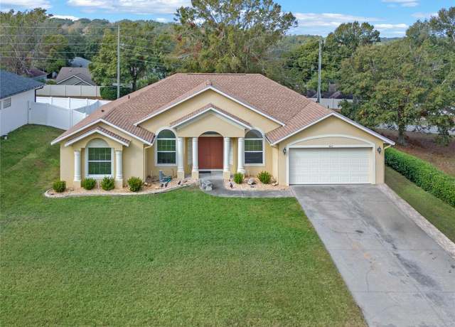 Property at 847 Cumberland Cir, Minneola, FL 34715, 5 beds, 3 baths