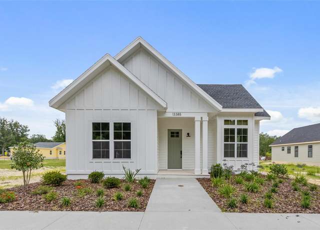 Property at 13385 SW 9th Rd, Newberry, FL 32669, 4 beds, 3 baths