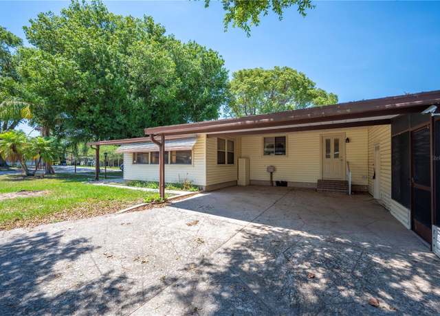 Property at 448 Skyline Dr W, Lakeland, FL 33801, 3 beds, 2 baths