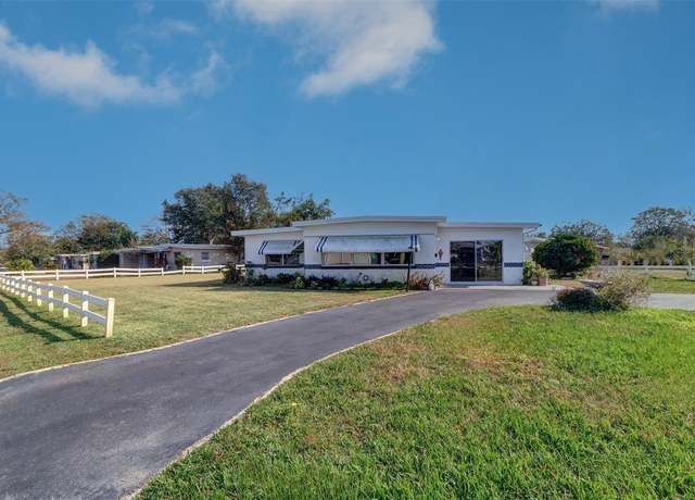 Property at 1235 45th St N, St Petersburg, FL 33713, 2 beds, 2 baths