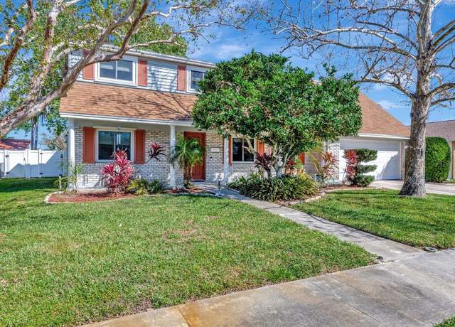Property at 4711 Travertine Dr, Tampa, FL 33615, 5 beds, 3 baths