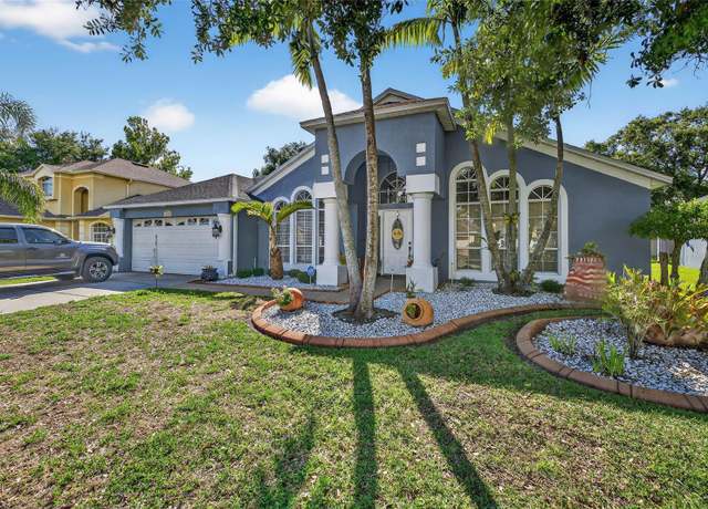 Property at 9220 Hidden Water Cir, Riverview, FL 33578, 4 beds, 3 baths