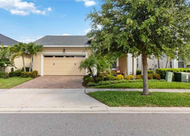 Property at 2736 Southland St, St Cloud, FL 34772, 3 beds, 3 baths