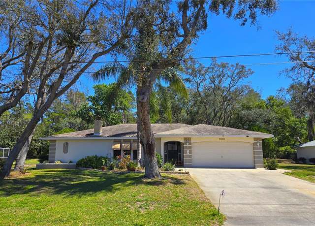 Property at 3050 Bayshore Dr, Spring Hill, FL 34608, 2 beds, 2 baths