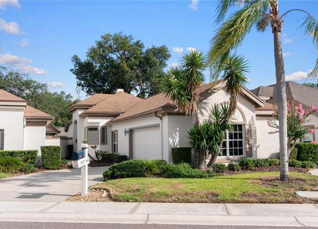 Property at 5117 Fairway One Dr, Valrico, FL 33596, 2 beds, 2 baths