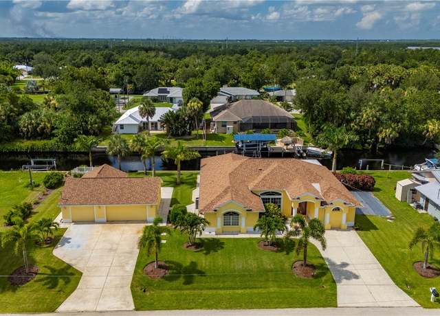 Property at 28435 Silver Palm Dr, Punta Gorda, FL 33982, 3 beds, 2.5 baths