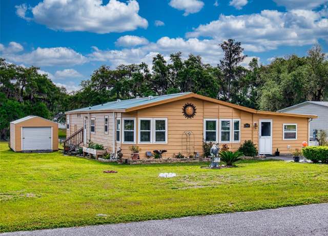 Property at 13137 SE 47th Ct, Belleview, FL 34420, 2 beds, 2 baths