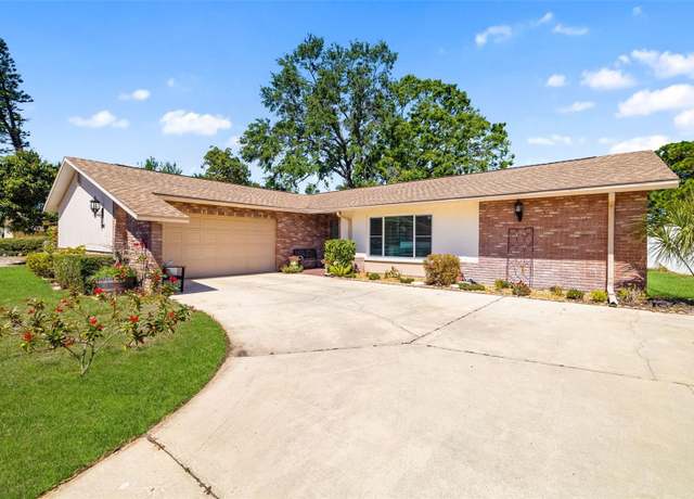 Property at 3802 24th Ave W, Bradenton, FL 34205, 4 beds, 2 baths