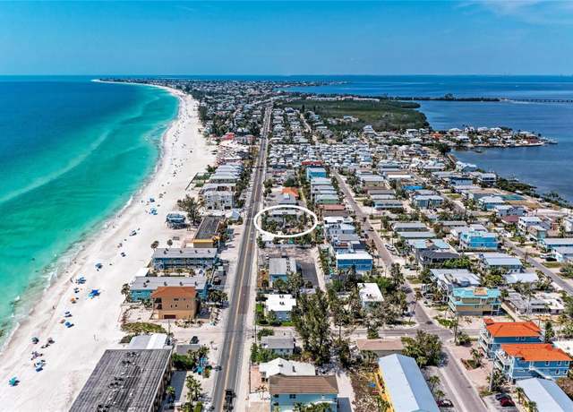 Property at 101 25th St N #1, Bradenton Beach, FL 34217, 2 beds, 2 baths