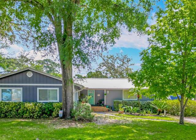 Property at 105 Elizabeth Ave, Altamonte Springs, FL 32701, 5 beds, 3 baths
