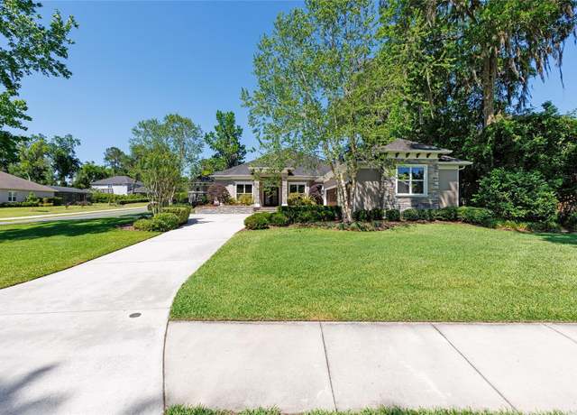 Property at 1103 SE 46th St, Ocala, FL 34480, 4 beds, 3.5 baths