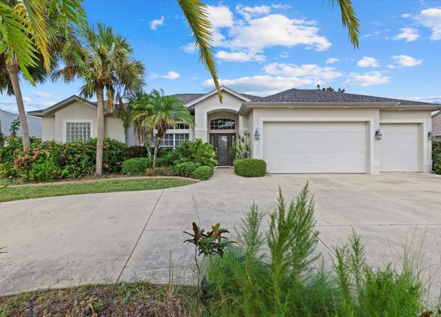 Property at 974 Rotonda Cir, Rotonda West, FL 33947, 3 beds, 3 baths