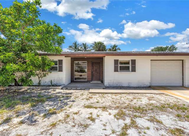 Property at 310 Avenida Milano, Sarasota, FL 34242, 3 beds, 2 baths