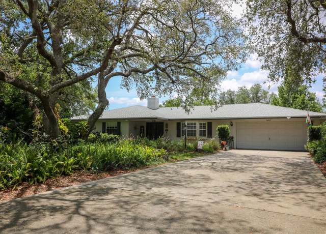 Property at 882 Redwood Way, Lake Wales, FL 33898, 3 beds, 2 baths