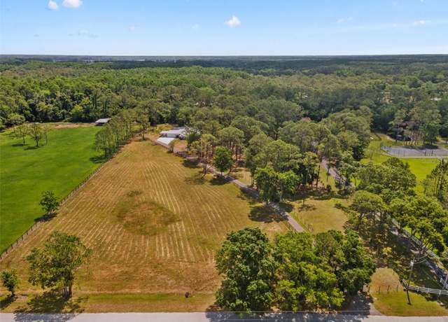 Property at 495 Appaloosa Rd, Tarpon Springs, FL 34688, 3 beds, 2 baths