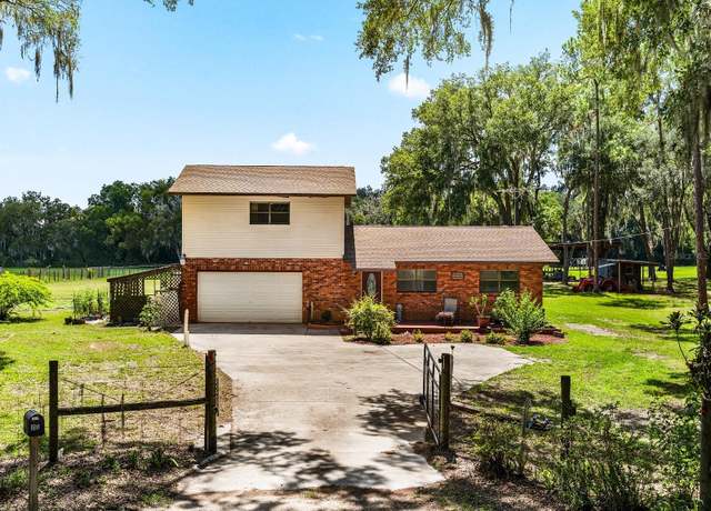 Property at 1811 Martin Rd, Dover, FL 33527, 3 beds, 2 baths