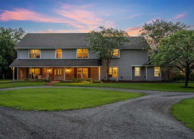Property at 1709 Onondaga Dr, Geneva, FL 32732, 6 beds, 4 baths
