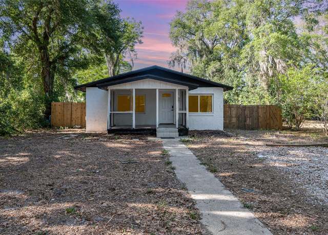 Property at 120 East St, Altamonte Springs, FL 32701, 3 beds, 2 baths