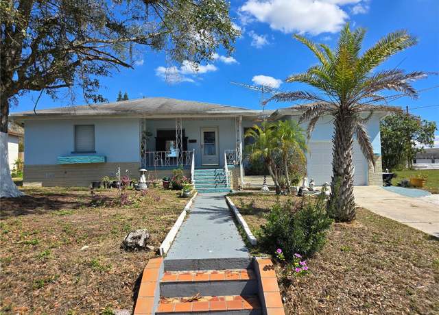 Property at 915 Exmoor Way, Lake Wales, FL 33853, 2 beds, 2 baths