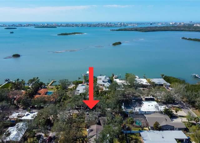 Property at 2901 Pelham Rd N, St Petersburg, FL 33710, 4 beds, 2.5 baths