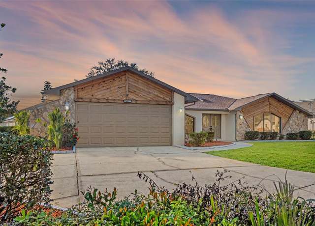 Property at 1011 Altoona Ave, Spring Hill, FL 34609, 4 beds, 2 baths