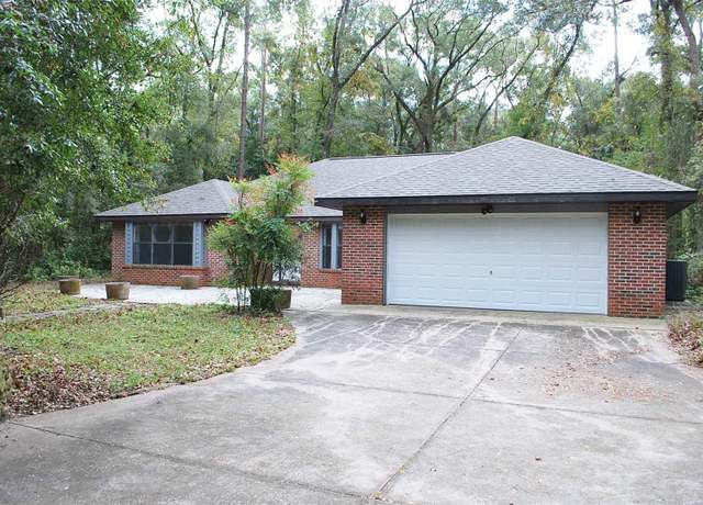 Property at 225 SW 80th Blvd Blvd SW, Gainesville, FL 32607, 3 beds, 2 baths