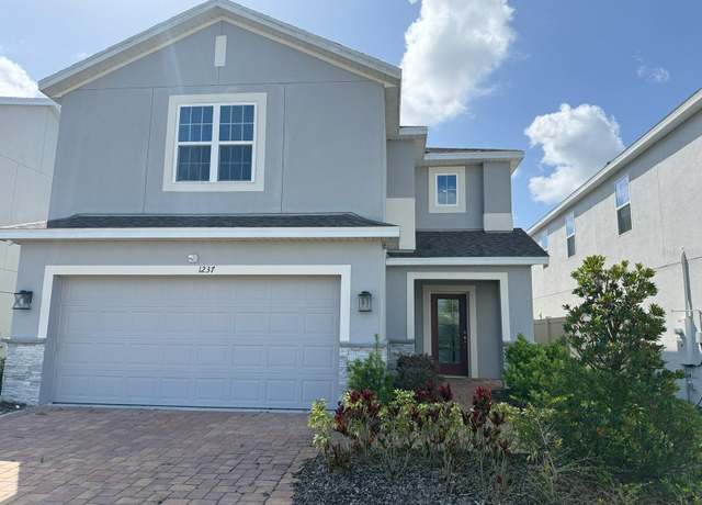 Property at 1237 Regal King Dr, Kissimmee, FL 34746, 4 beds, 2.5 baths