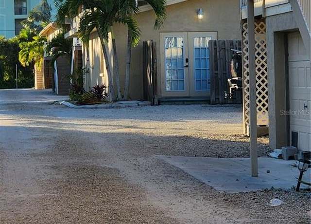 Property at 5053 N Beach Rd #9, Englewood, FL 34223, 3 beds, 2 baths