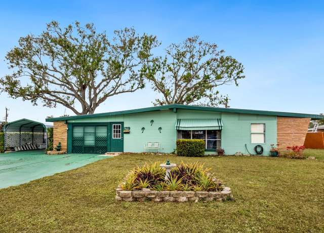 Property at 1000 Dartmouth Dr, Bradenton, FL 34207, 3 beds, 2 baths