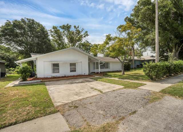 Property at 1937 N Highland Ave, Clearwater, FL 33755, 4 beds, 2 baths