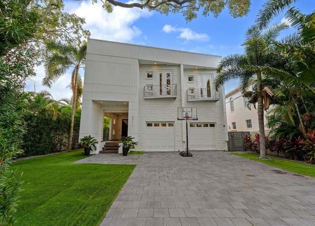 Property at 2711 W Trilby Ave, Tampa, FL 33611, 6 beds, 4.5 baths