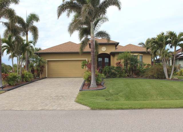 Property at 170 Antilla Dr, Rotonda West, FL 33947, 3 beds, 2.5 baths