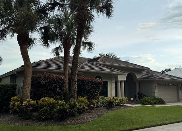 Property at 8575 Woodbriar Dr, Sarasota, FL 34238, 3 beds, 3.5 baths