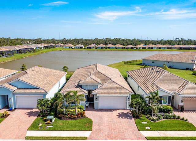Property at 629 Ibiza Loop, Venice, FL 34292, 3 beds, 2.5 baths