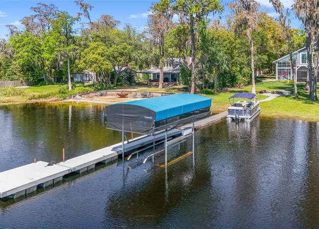 Property at 5824 N Dean Rd, Orlando, FL 32817, 3 beds, 2.5 baths
