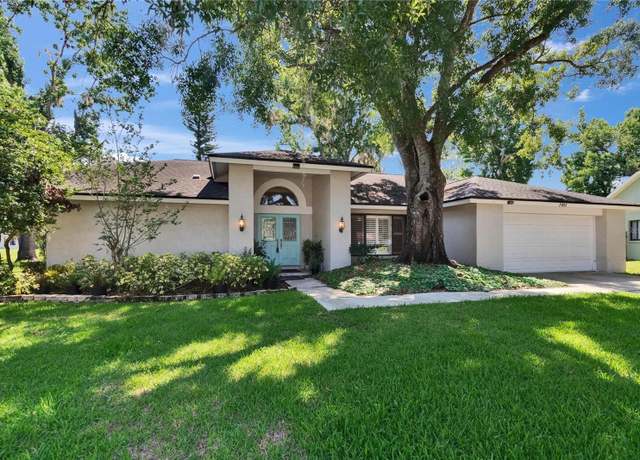 Property at 1905 Horseshoe Dr, Plant City, FL 33566, 3 beds, 2 baths